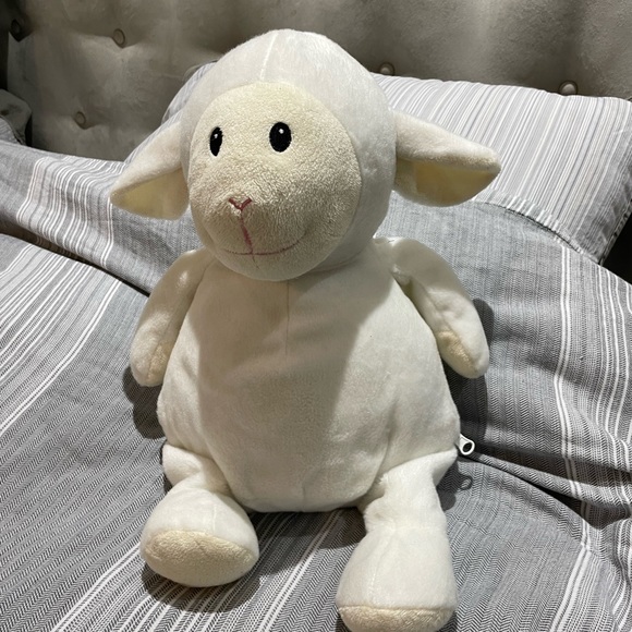 Stuffed lamb- never used - Picture 2 of 2